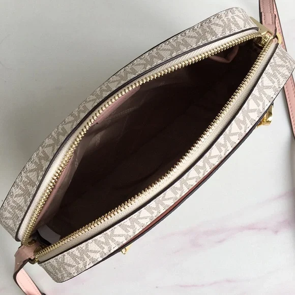 Michael Kors Jet Set Vanilla Blush Zip Crossbody Bag - Picture 8 of 8